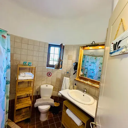 Divers House *