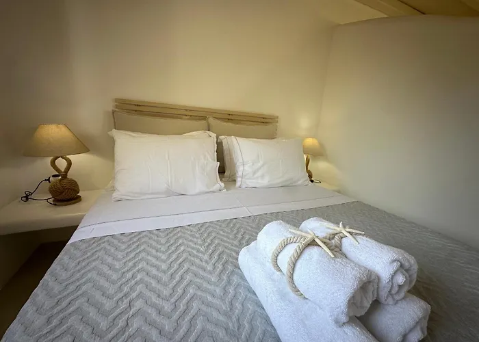 Divers House * Αγράρι