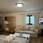 Divers House Apartment