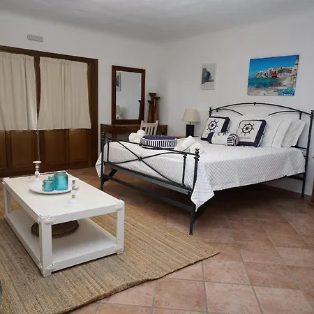 Apartment Divers House Agrari (Mykonos)