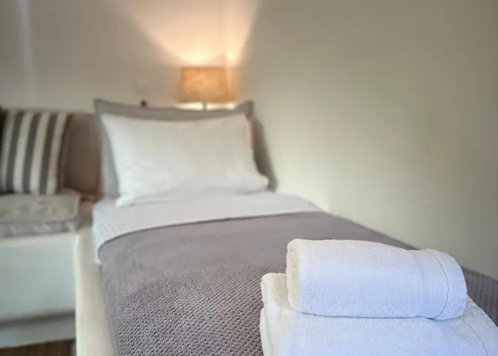 Divers House * Agrari (Mykonos)